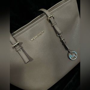 Michael Kors Jet Set Tote